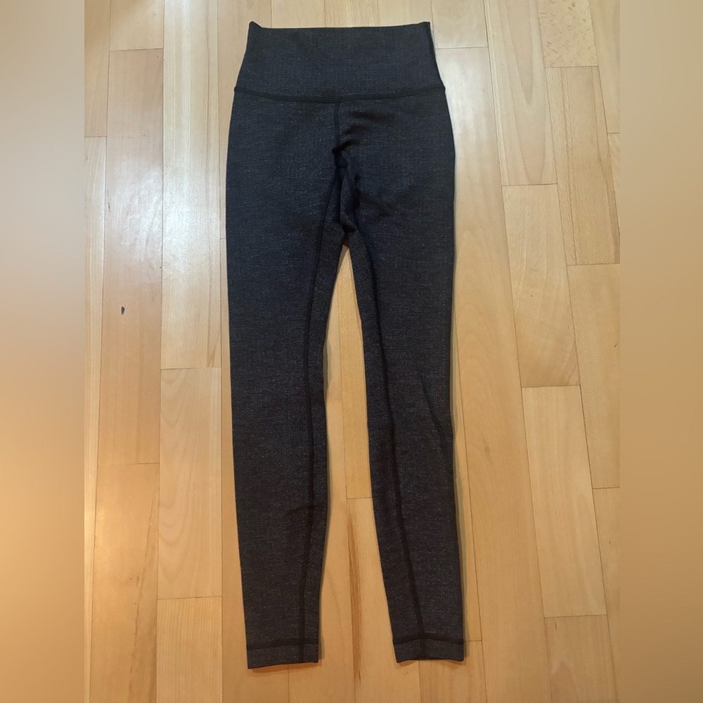 Lululemon size 4 charcoal grey leggings